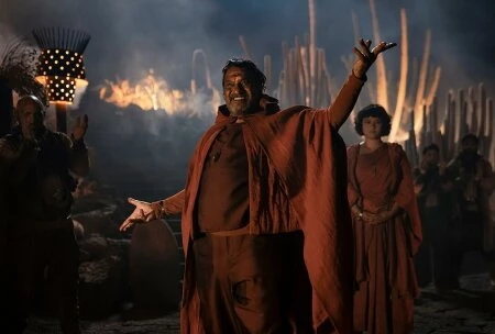 Кадры из сериала «Основание»